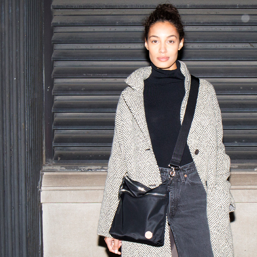 amuse - medium crossbody bag