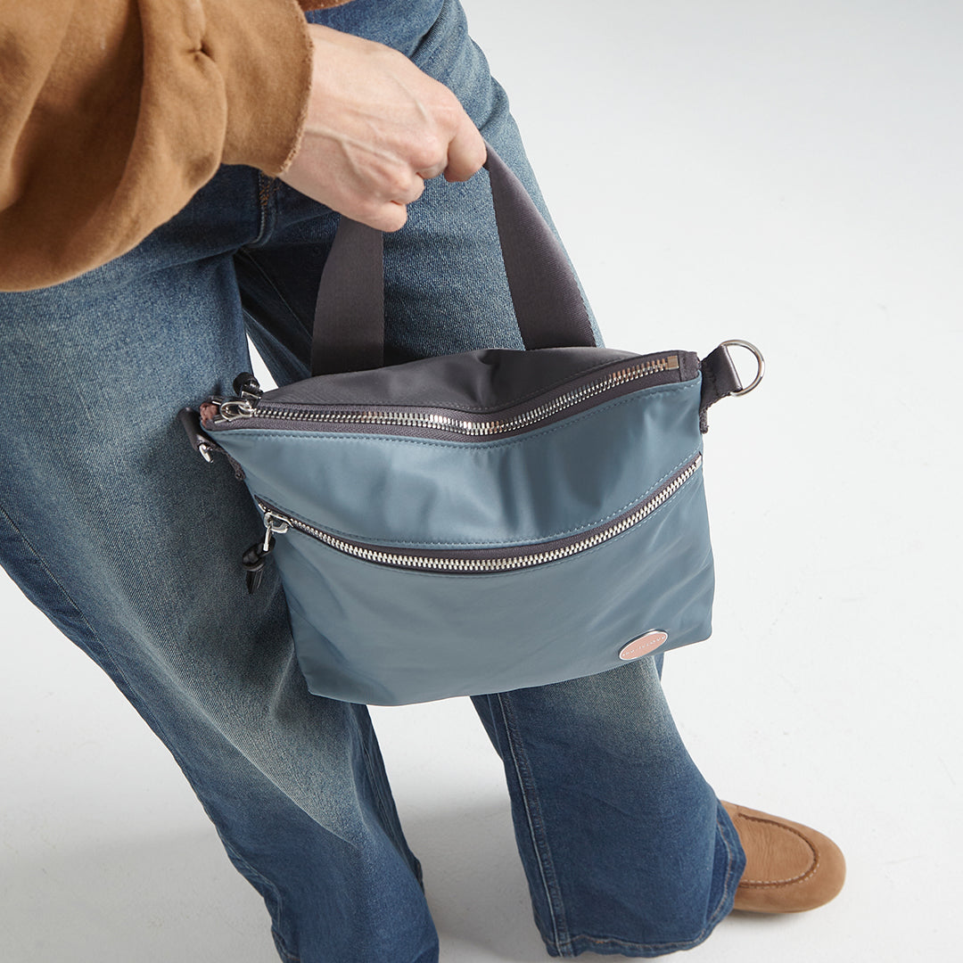 amuse - medium crossbody bag