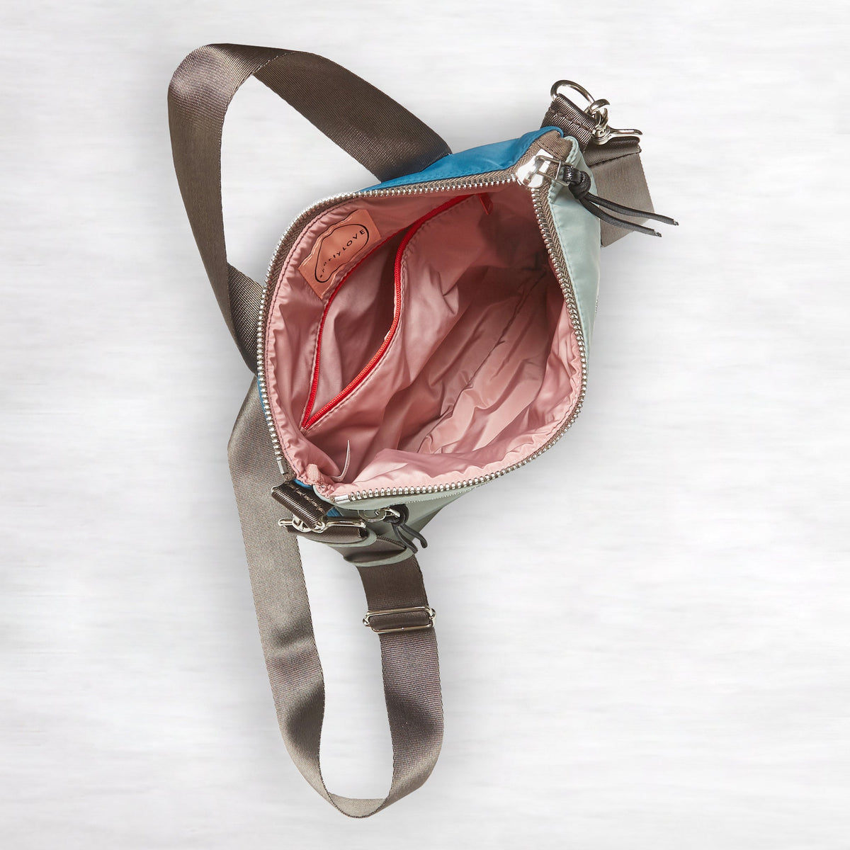 amuse - medium crossbody bag