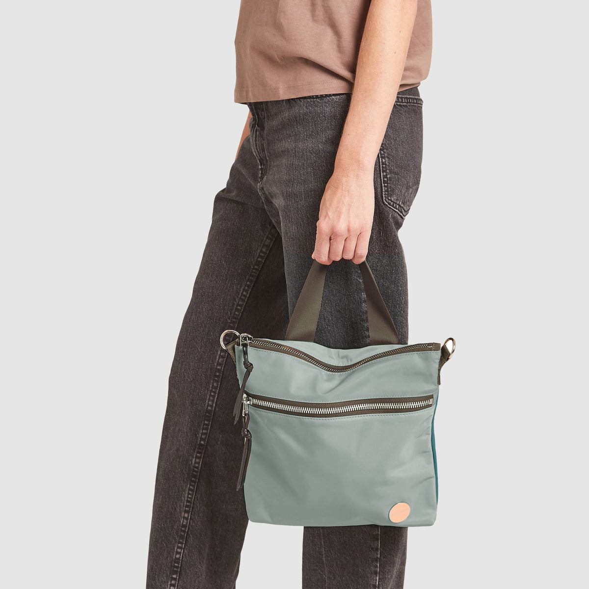 amuse - medium crossbody bag