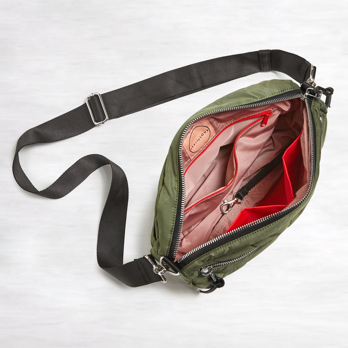 cruiser - medium quilted crossbody