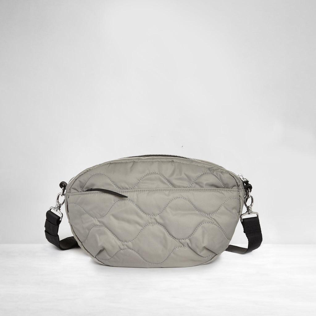 cruiser - medium quilted crossbody