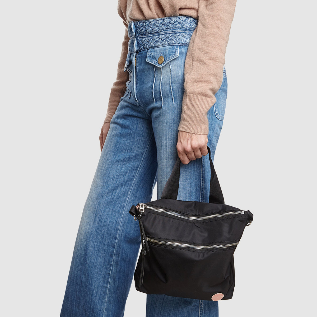 amuse - medium crossbody bag