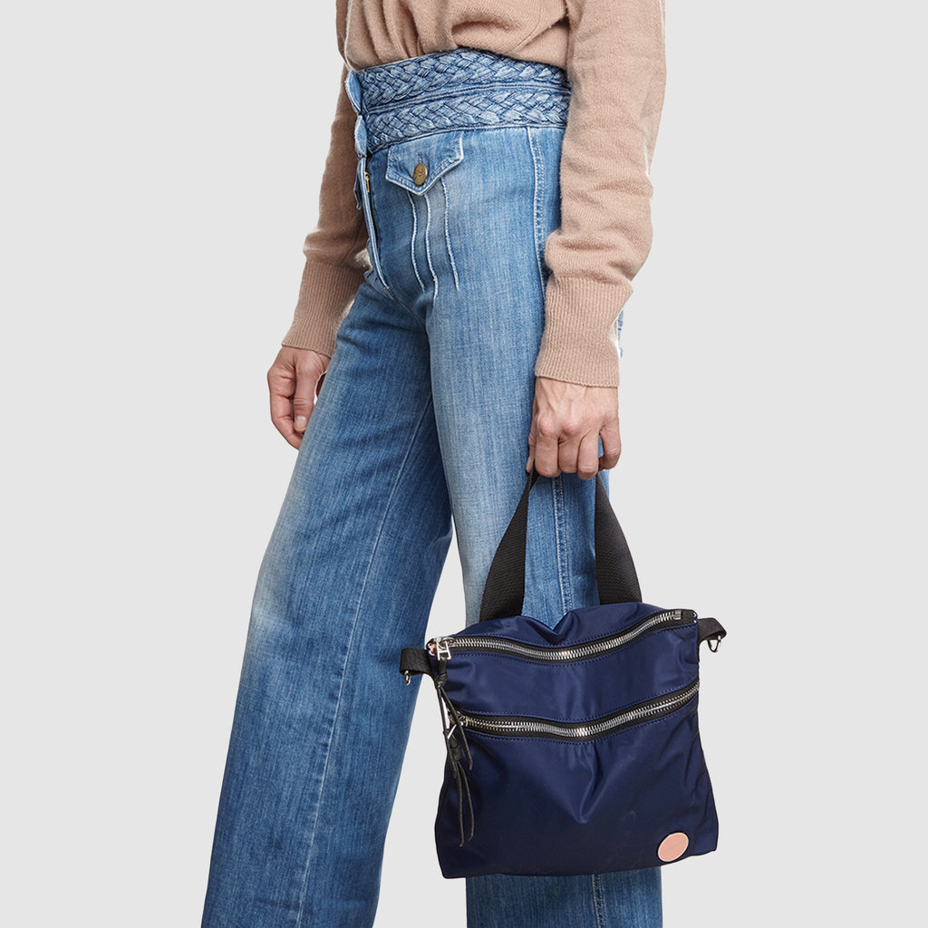amuse - medium crossbody bag