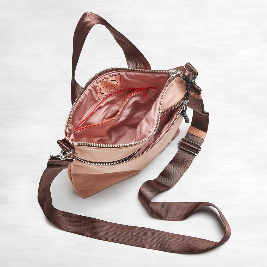 amuse - medium crossbody bag