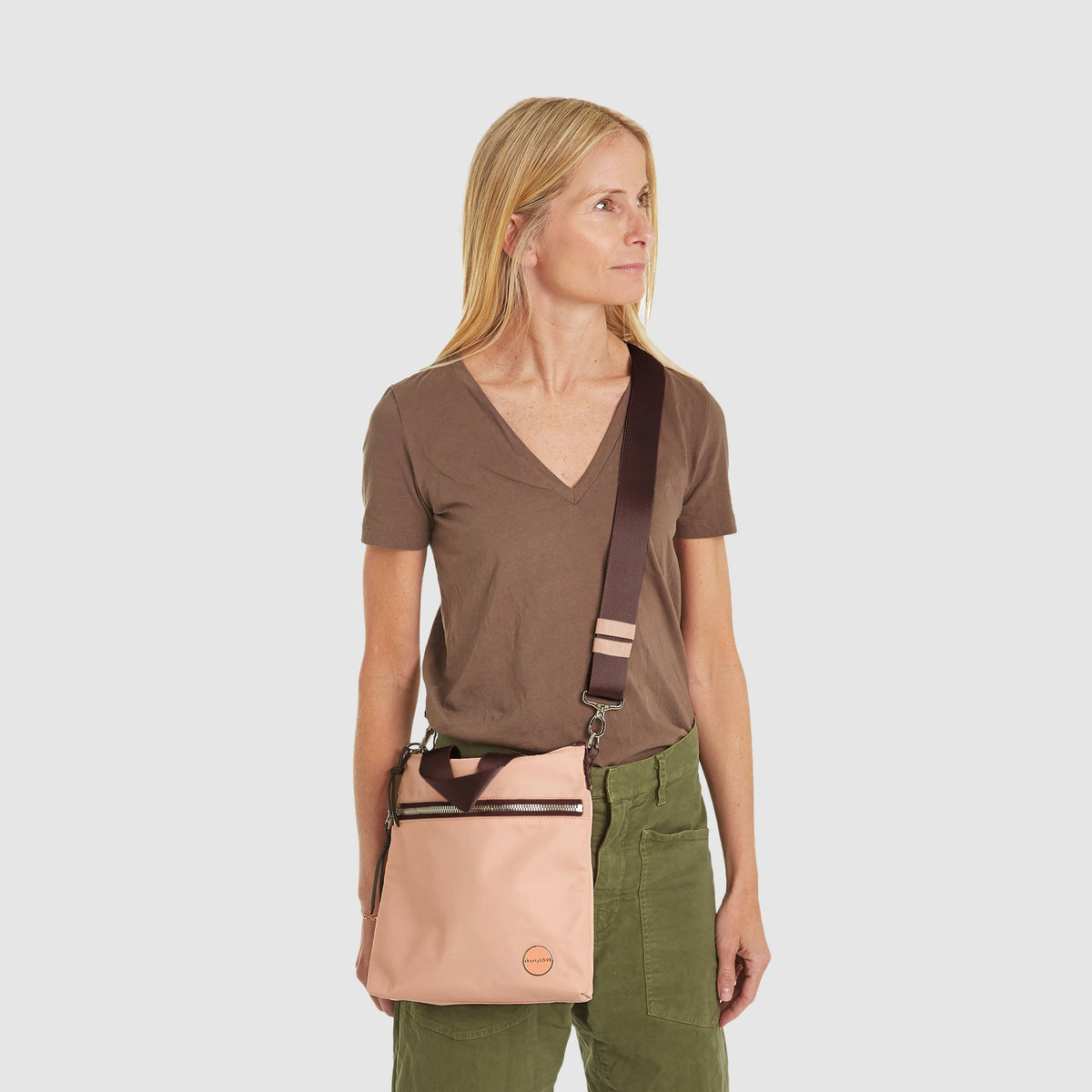 amuse - medium crossbody bag