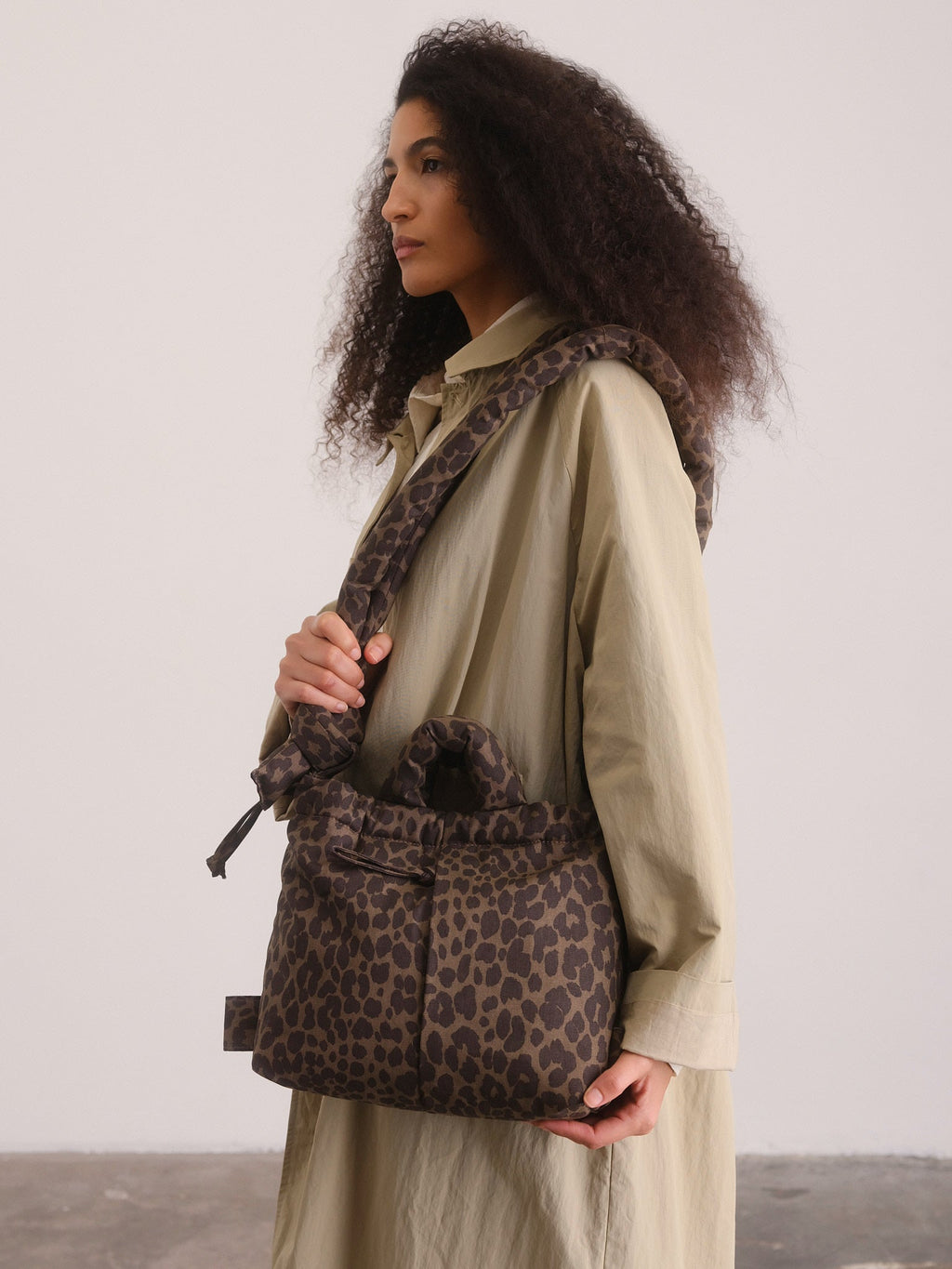 Compact Ona Soft Bag